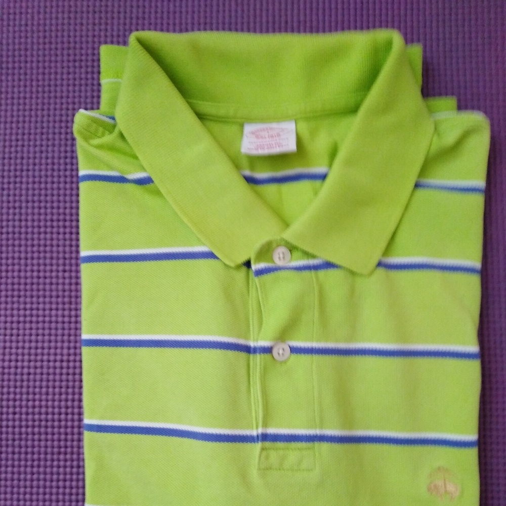 Brook Brothers lime color short sleeve